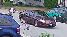Suspect running to get away car